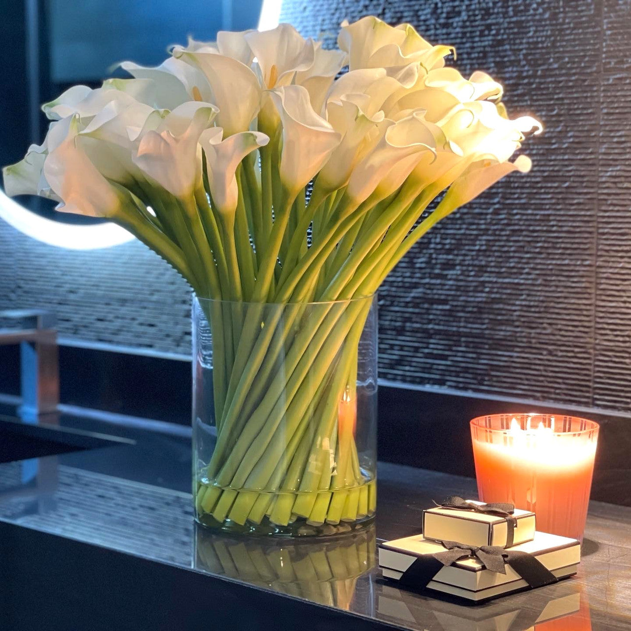 Cala Lilies in 10″ Glass Cylinder