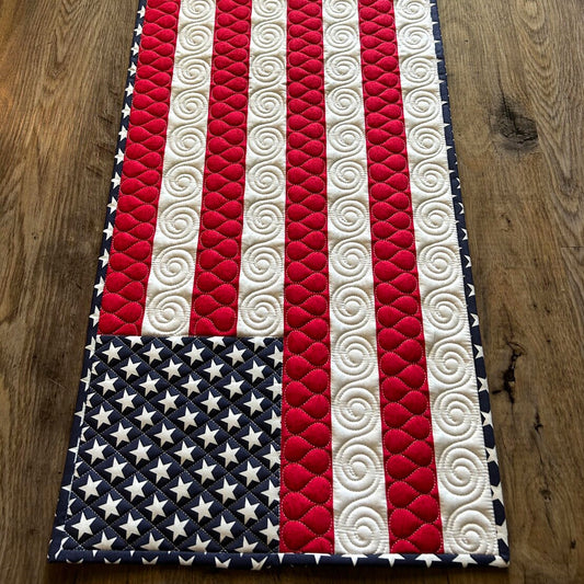 American Pride Quilted Table Runner NCU0TH556