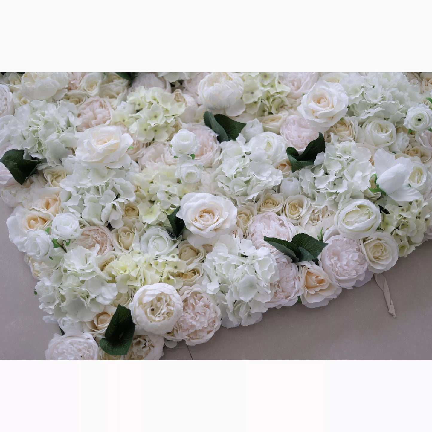 Showcases: Ivory Elegance – A Majestic Symphony of Roses in an Artificial Fabric Flower Wall-VF-212