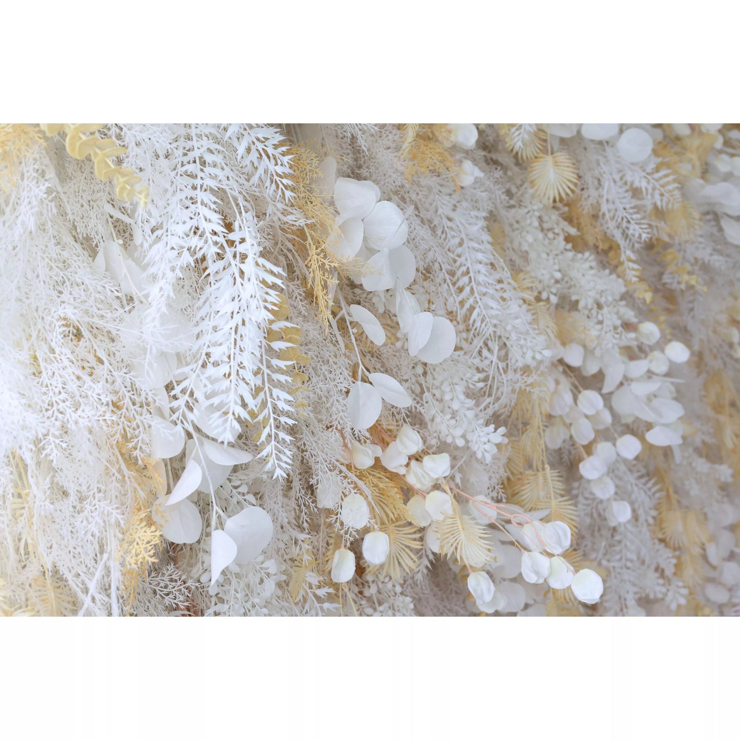 Presents: Golden Gossamer Dreams – A Luminous Artificial Fabric Flower Wall Intertwined with Gilded Petals-VF-208-3