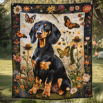 Black and Gold Dachshund Quilted Blanket NCU0TH086