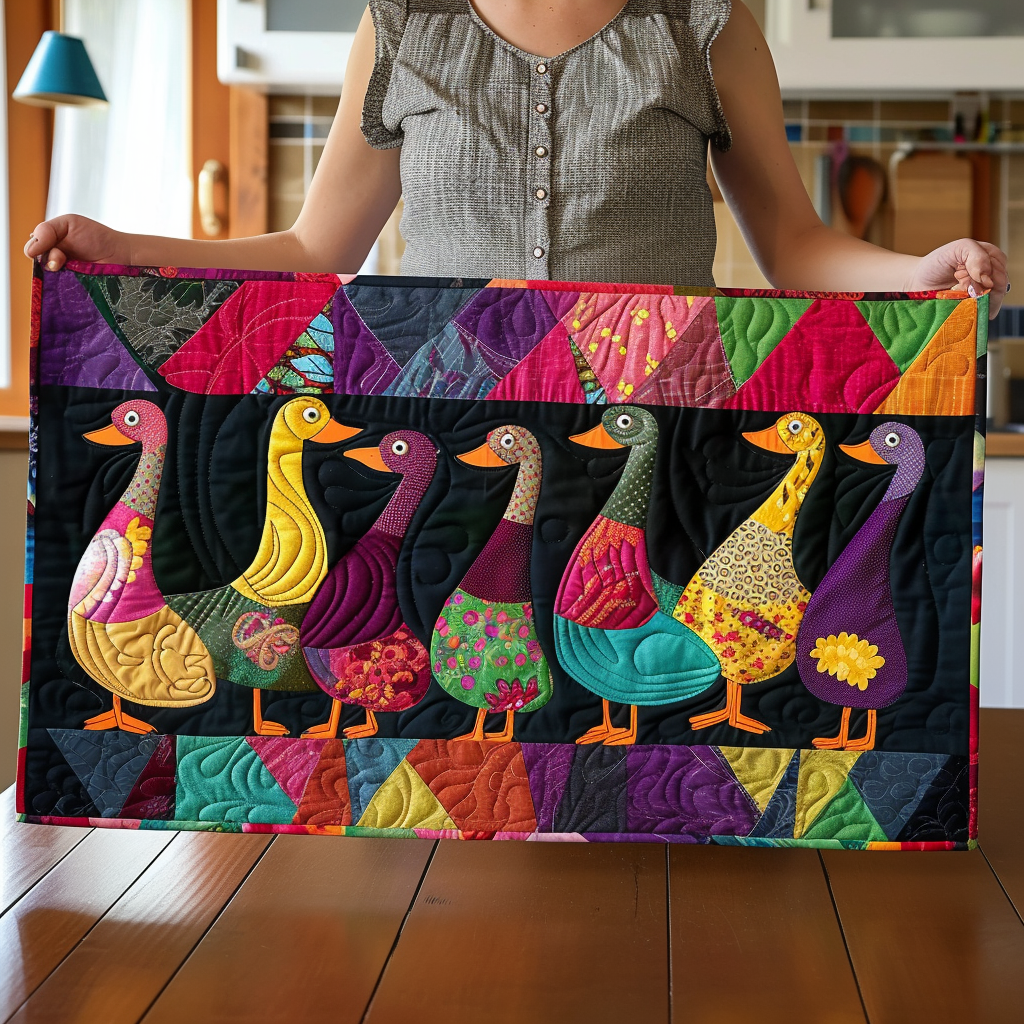 Colorful Duck Quilted Table Runner NCU0DV385