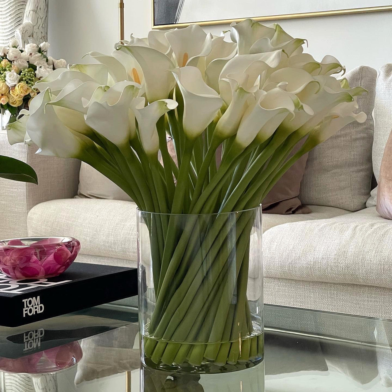 Cala Lilies in 10″ Glass Cylinder