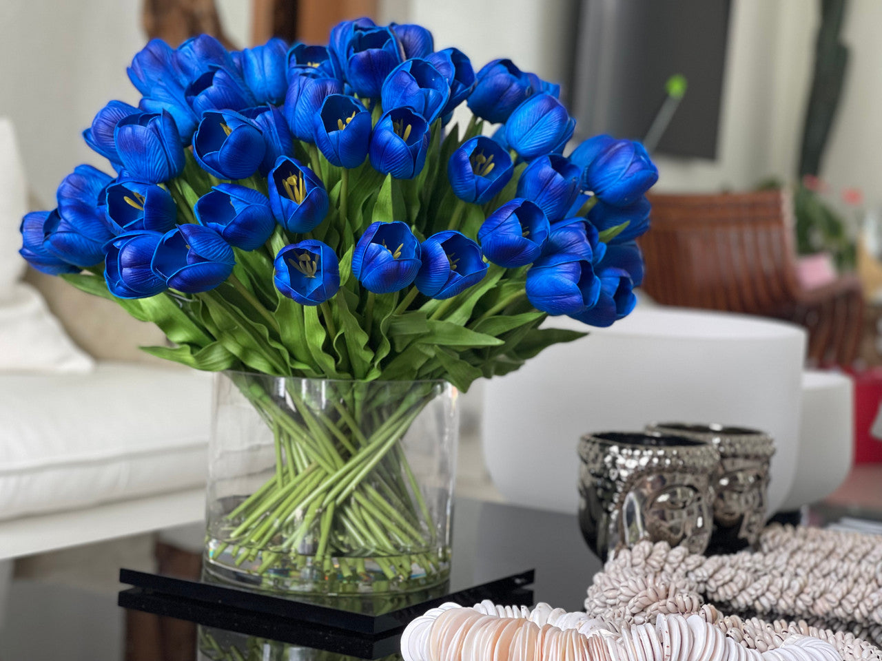 Large Rota Cylinder with Blue Tulips