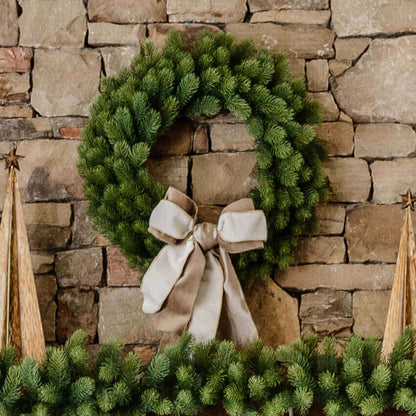 24" Royal Fir Wreath Unlit