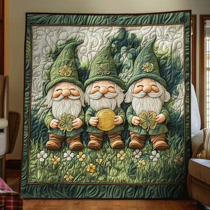 Lucky Clover Gnome Quilted Blanket NCU0TL2295