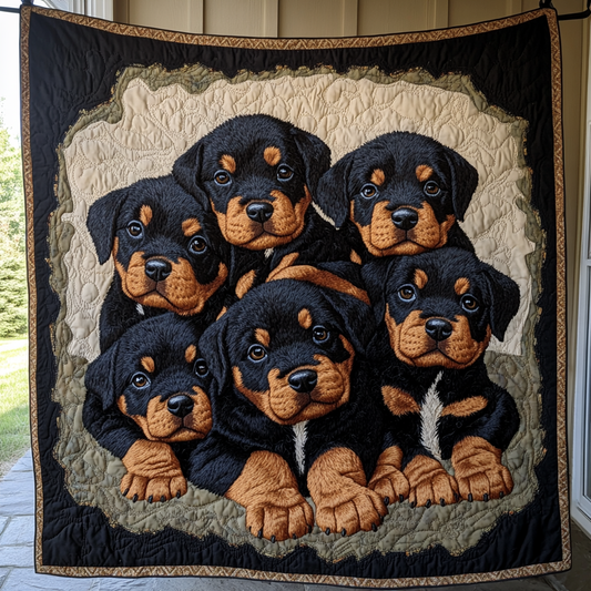 Midnight Rottweiler Quilted Blanket NCU0DK1087