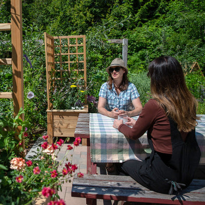 Natural Cedar Planter Box with L-Trellis