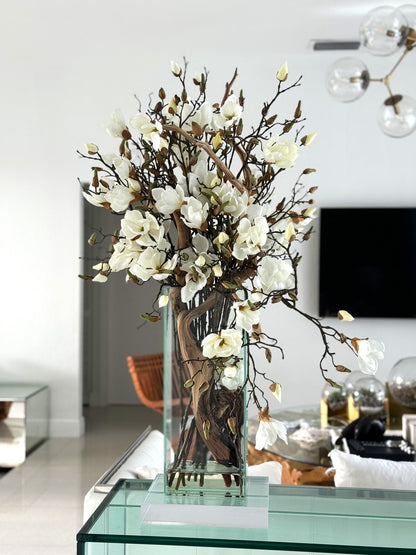 White Magnolias in 20″ Tall Casa Moderna