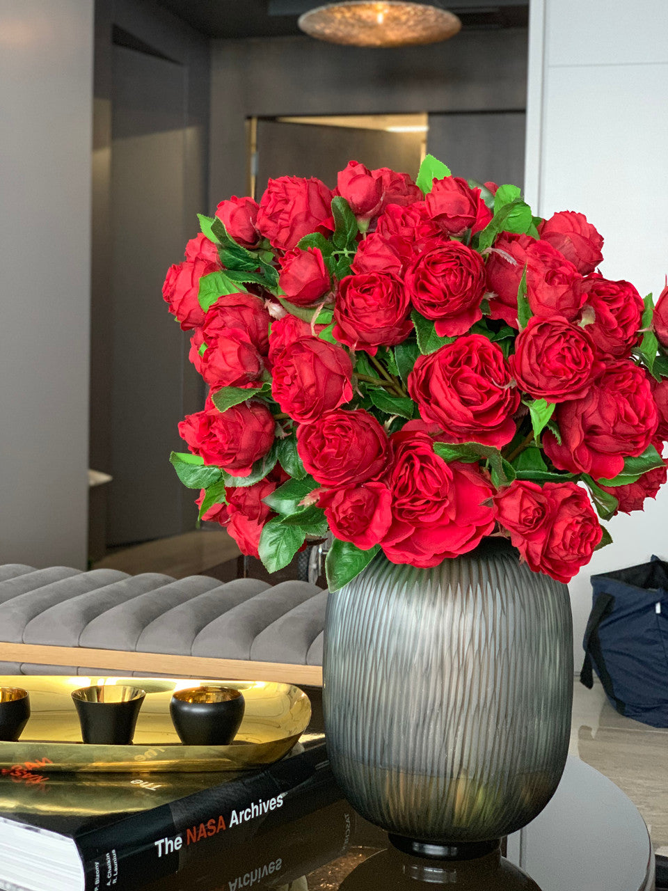 Maxim Vase with Red Roses