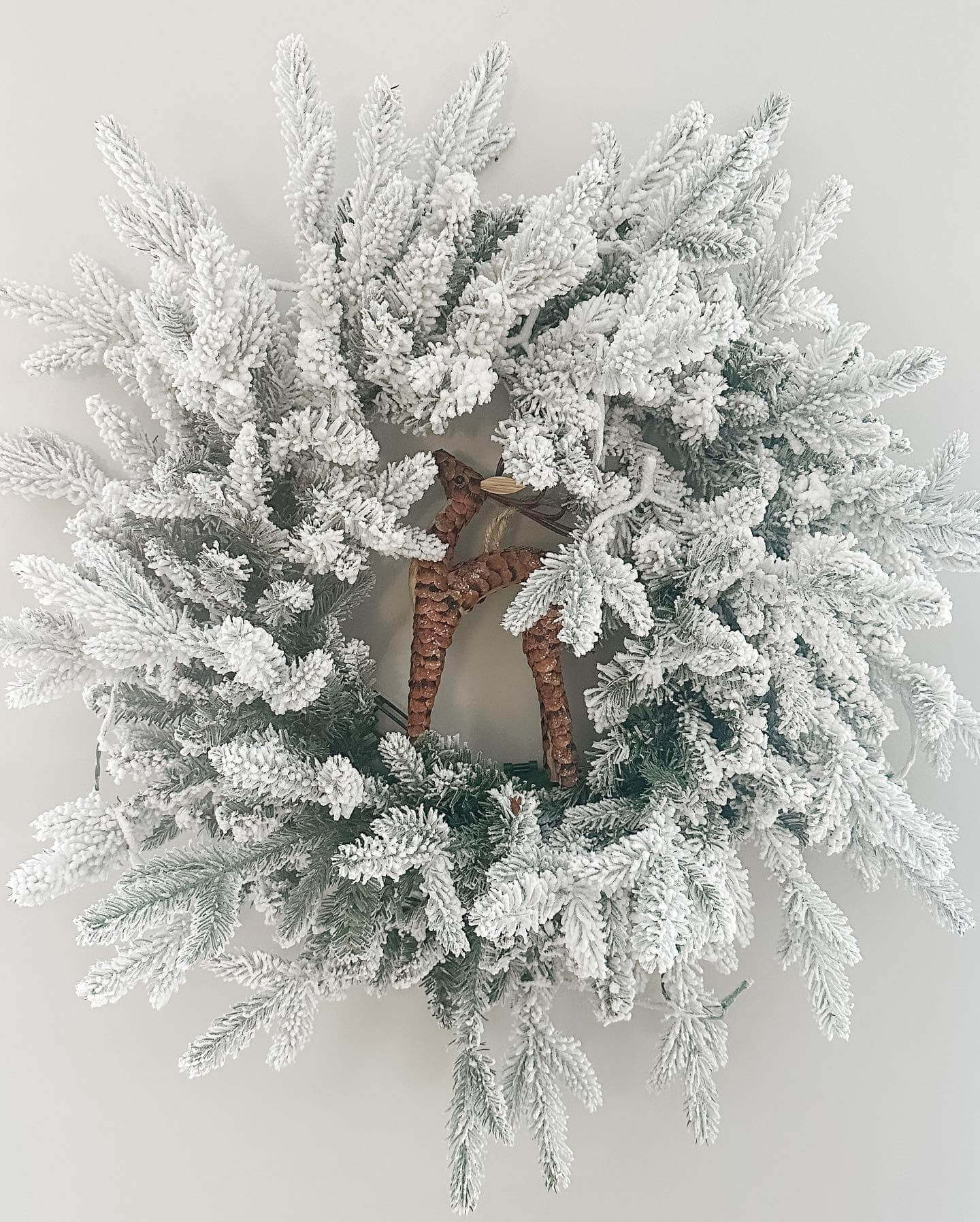 24"  Wreath Unlit