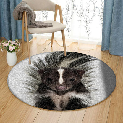 Skunk VD0110128RR Round Area Rug