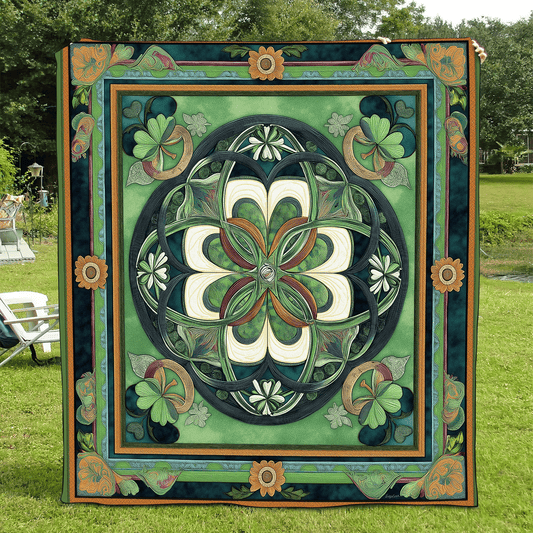 Verdant Luck Quilted Blanket NCU0TL2288