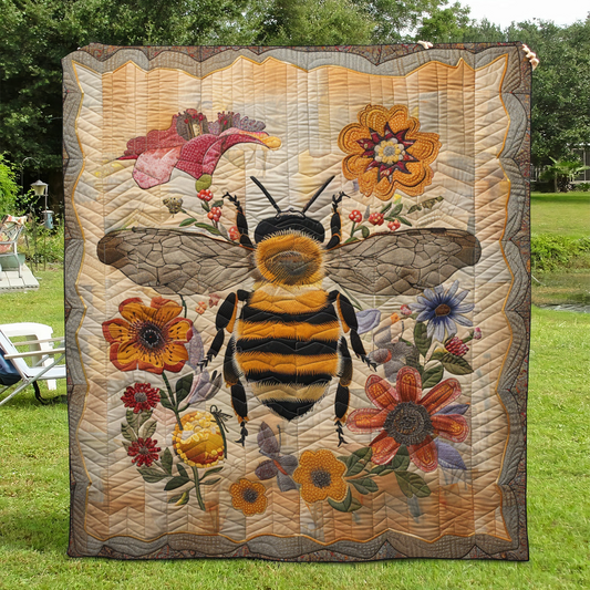 Vintage Bee Quilted Blanket NCU0NT031