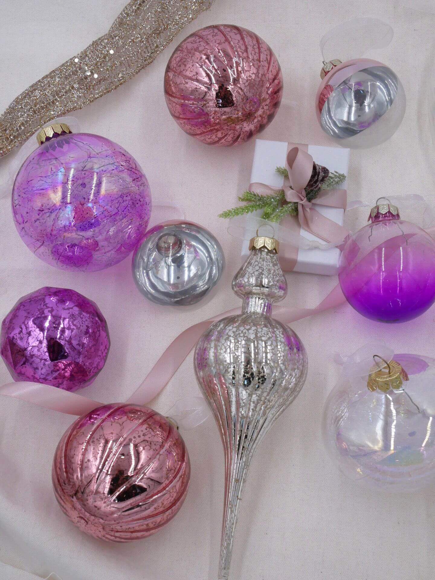 Sweet 30-Piece Glass Ornament Set (Pink - Purple) Limited Edition