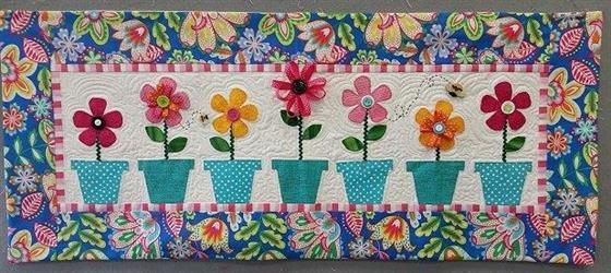 Flower CLDY040724169 Quilted Table Runner