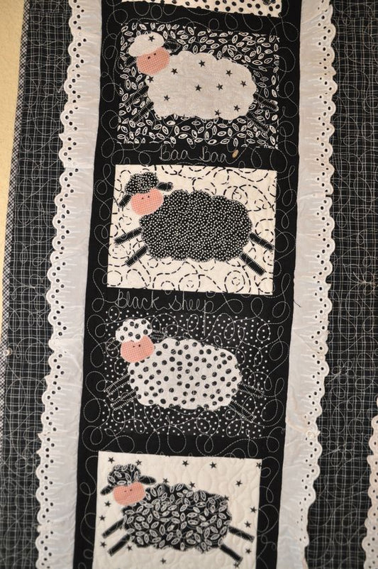 Sheep CLA040124393 Quilted Table Runner