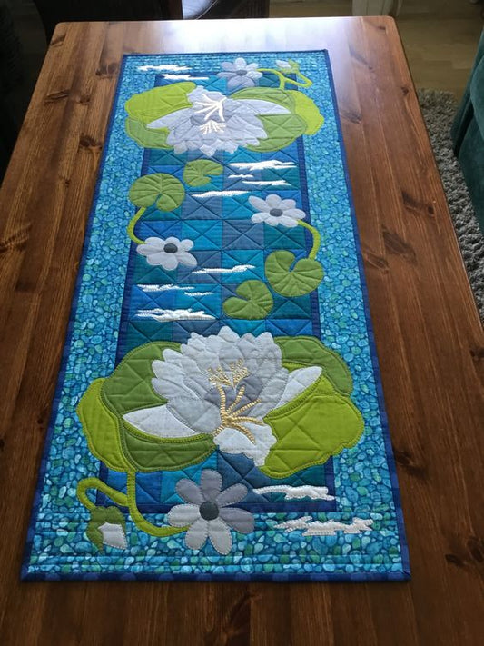 Lotus CLA201223038 Quilted Table Runner