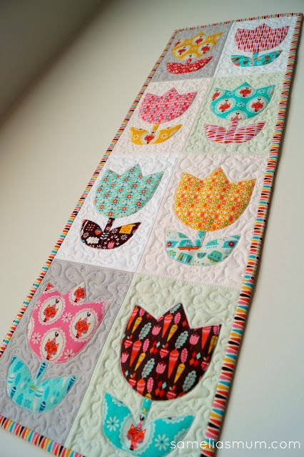 Tulip CLA060123017 Quilted Table Runner