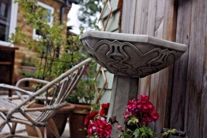 Stunning Freestanding Stone Art Noveau Garden Bird Bath