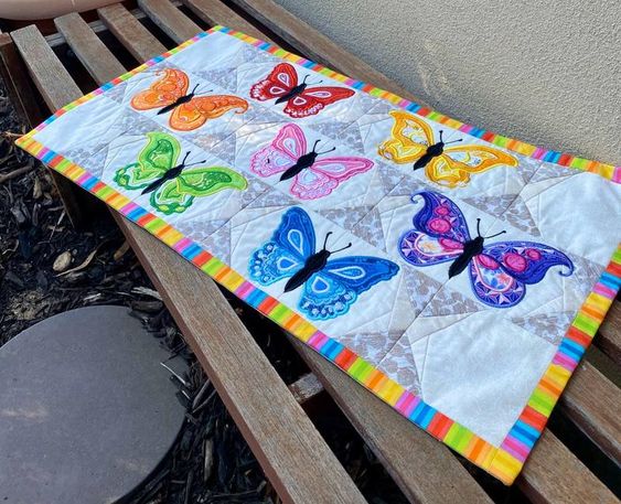 Butterfly CLA150324144 Quilted Table Runner