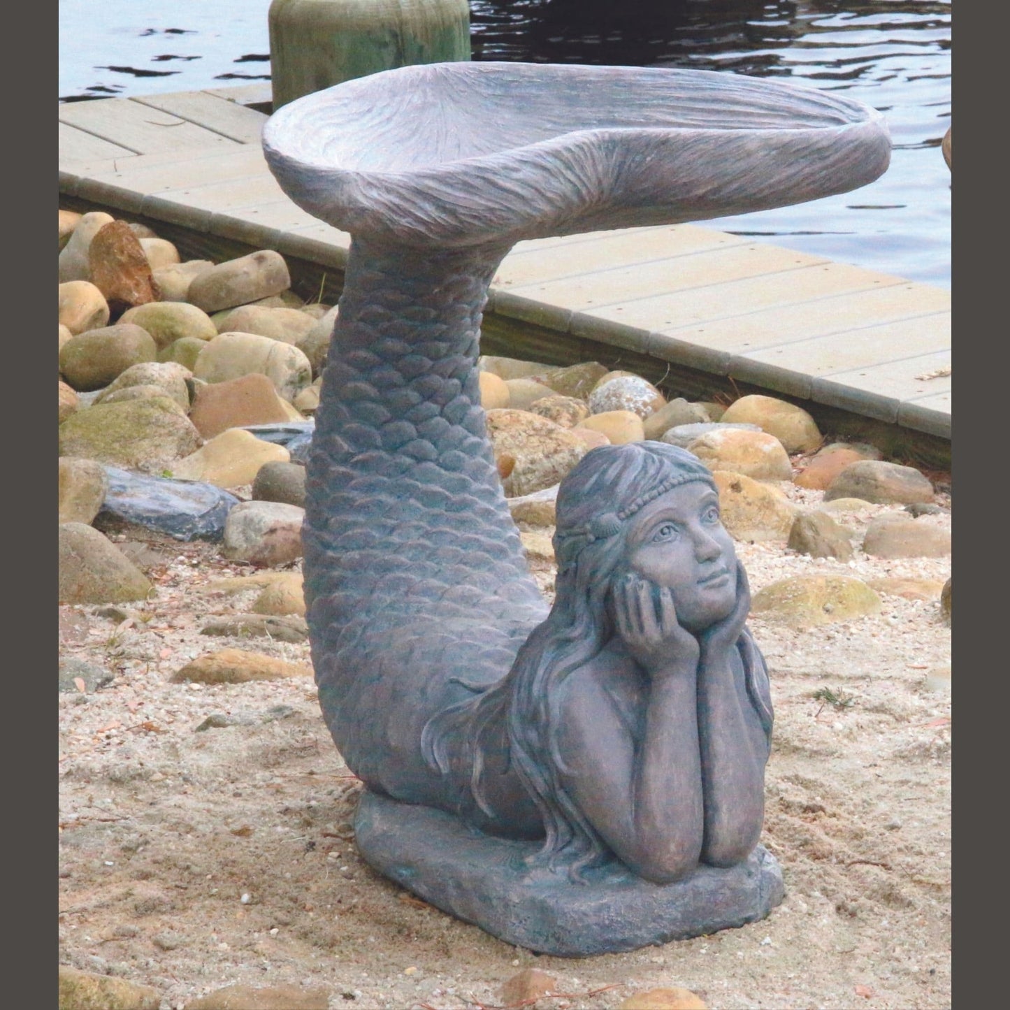 Mermaid 1-Piece Concrete Bird Bath