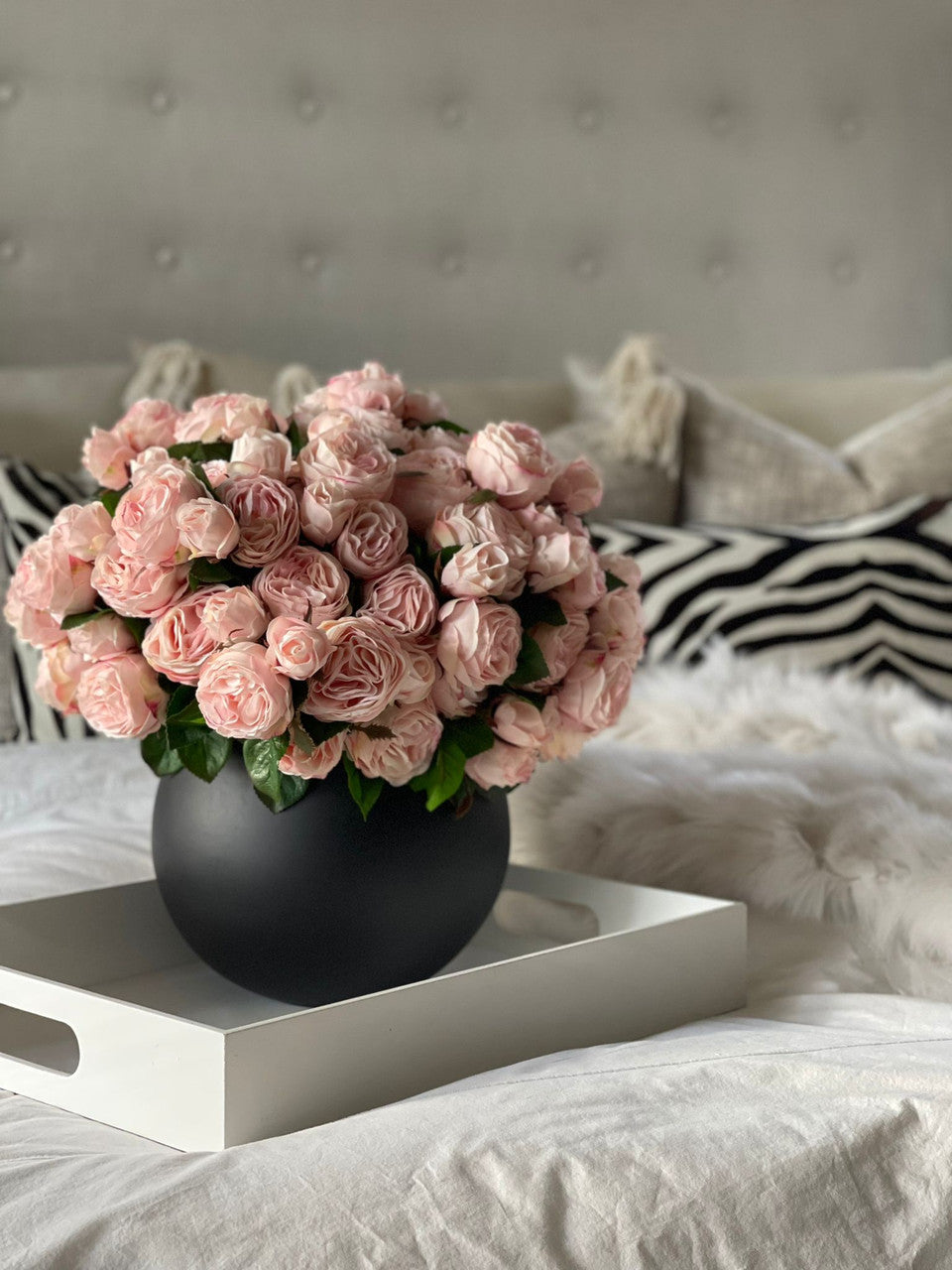 English Roses in Matte Black Fishbowl Vase