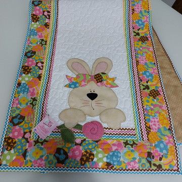 Bunny CLA140324146 Quilted Table Runner