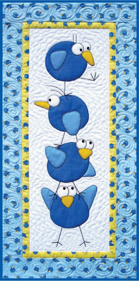 Bird CLA04122325 Quilted Table Runner