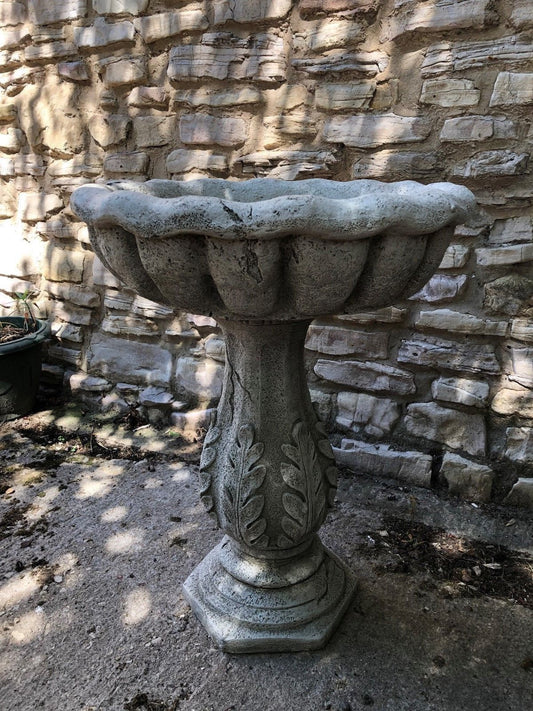 Stunning Large Stone Leaf Design Garden Bird Bath