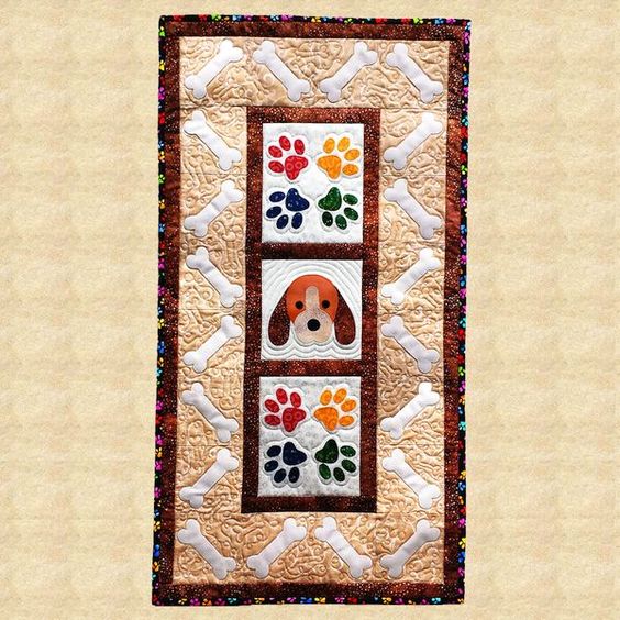 Dog CLA05012338 Quilted Table Runner