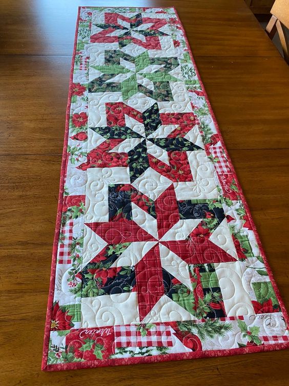 Christmas Star CLA28122314 Quilted Table Runner