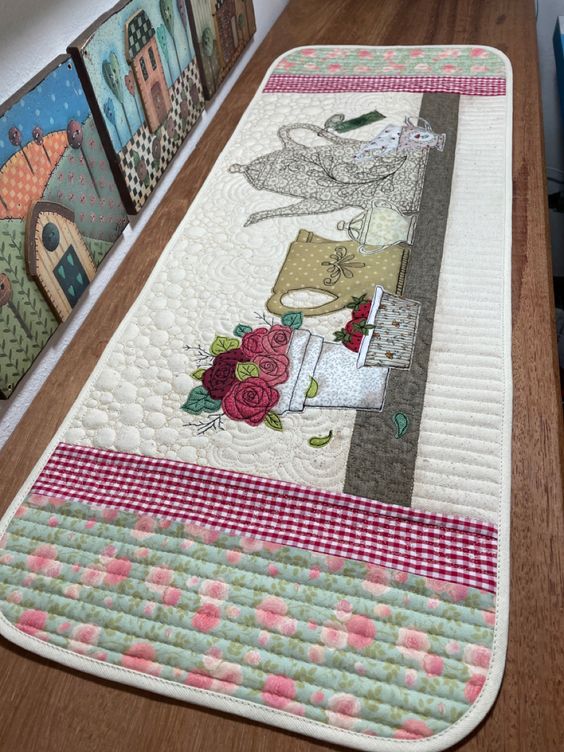 Tea Time CLA271223020 Quilted Table Runner