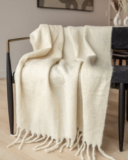 Gal Organic Brushed Wool Throw Blanket with Tassels