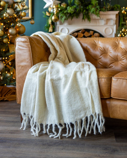 Gal Organic Brushed Wool Throw Blanket with Tassels