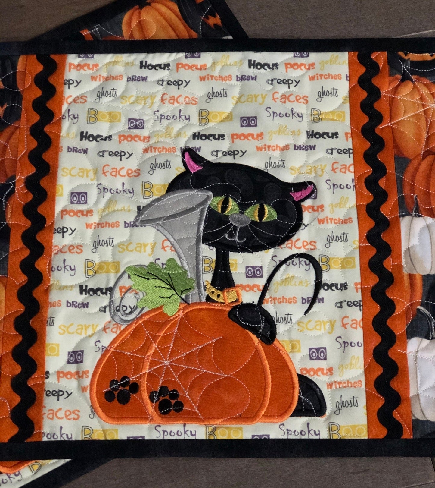 Halloween Cat CLA150324072 Quilted Table Runner