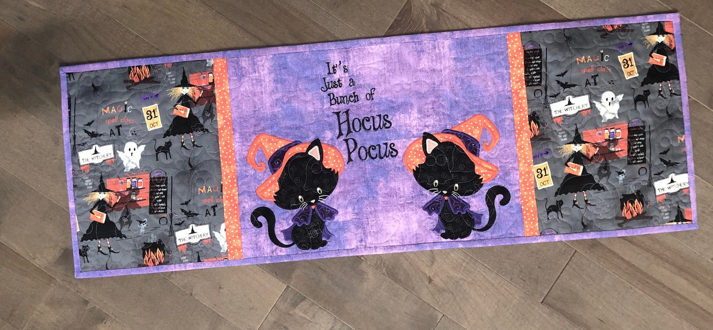 Halloween Cat CLA150324058 Quilted Table Runner