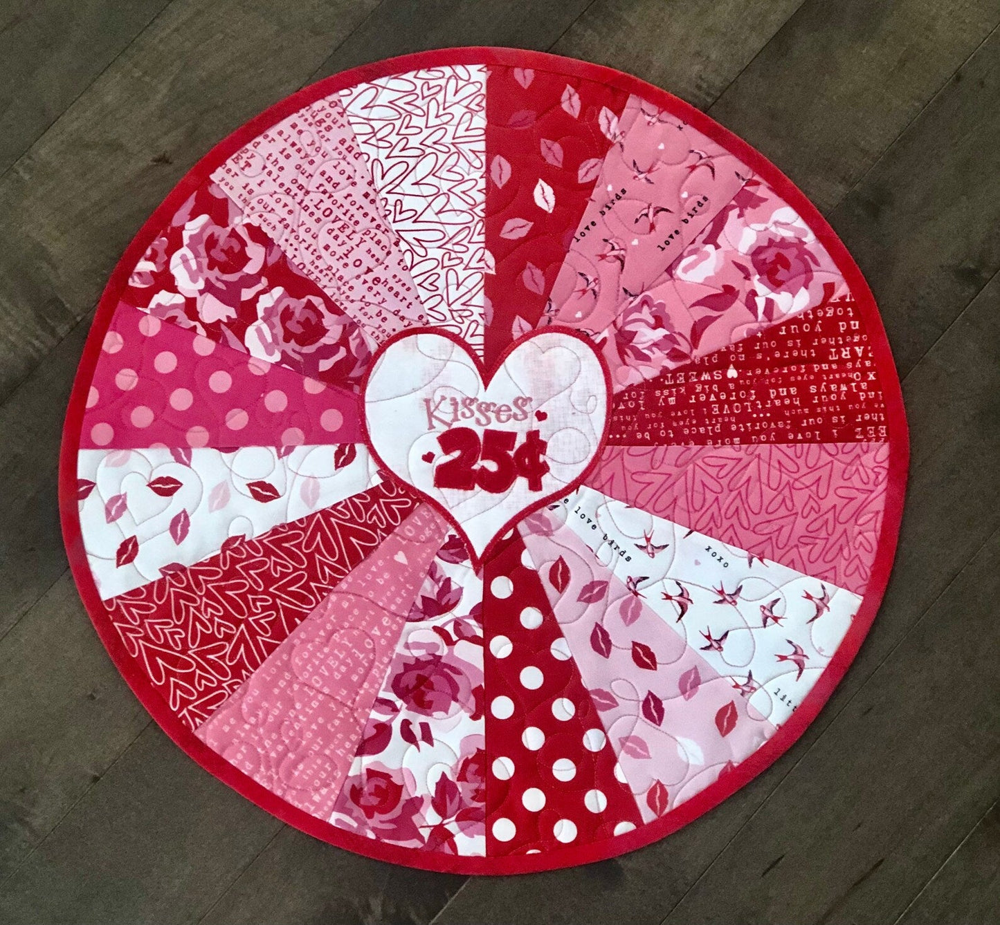 Valentine CLA130324067 Quilted Round Mat