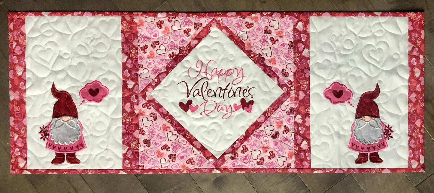 Valentine Gnome CLA150324043 Quilted Table Runner