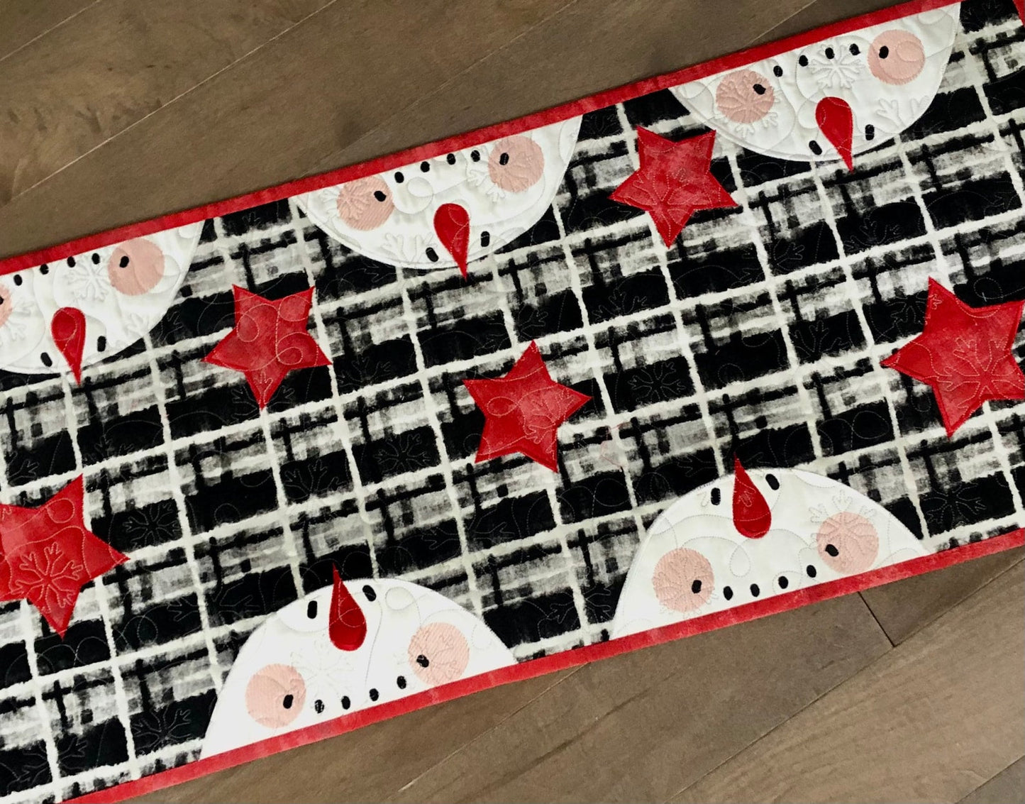 Christmas Snowman CLA150324012 Quilted Table Runner