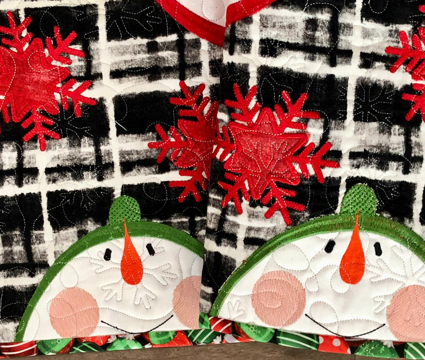 Christmas Snowman CLA150324008 Quilted Table Runner