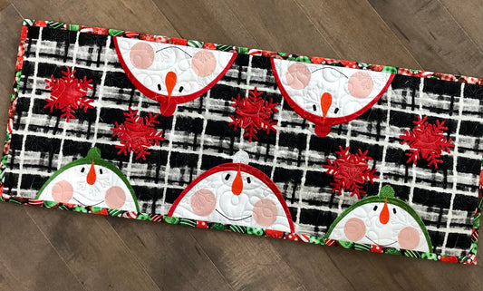 Christmas Snowman CLA150324008 Quilted Table Runner