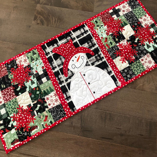 Christmas Snowman CLA150324009 Quilted Table Runner