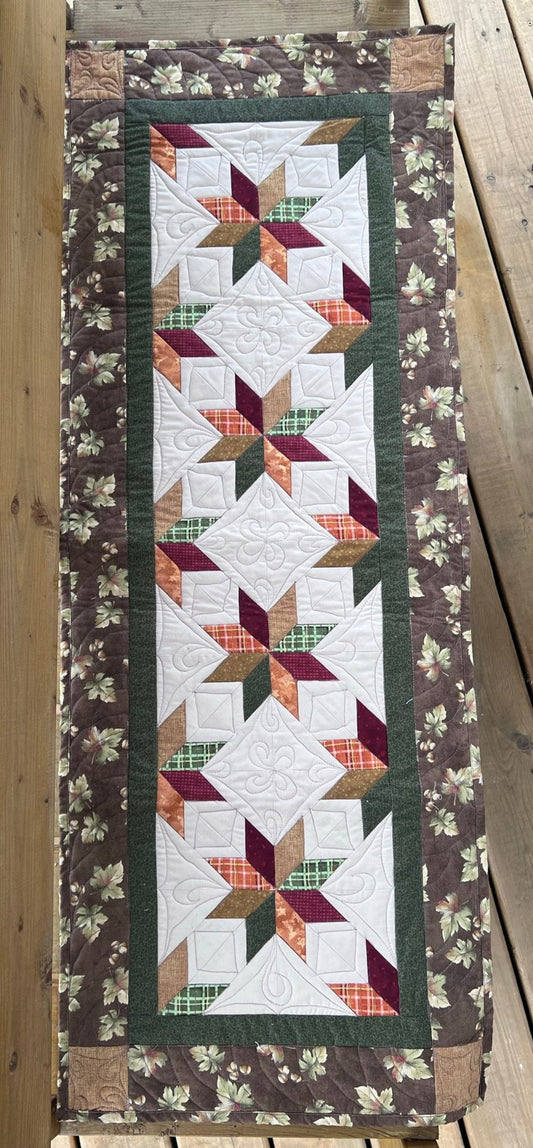 Star Flower CLA150324160 Quilted Table Runner