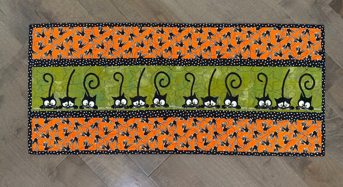 Halloween Cat CLA140324121 Quilted Table Runner