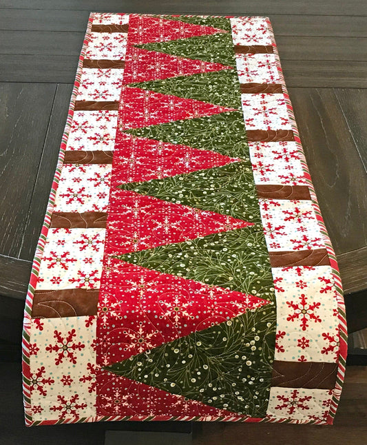 Christmas Tree CLA150324115 Quilted Table Runner