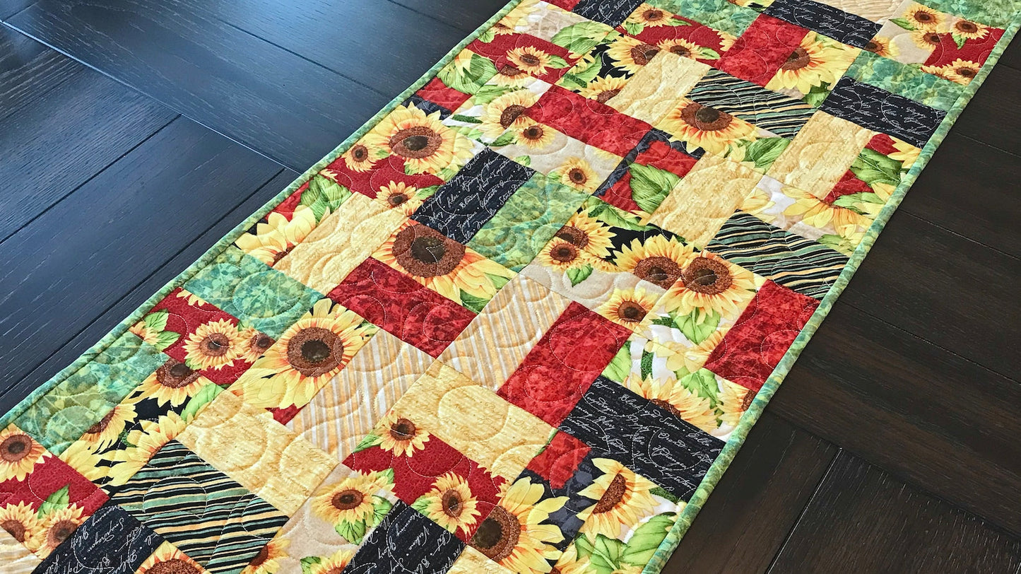 Sunflower CLA240424007 Quilted Table Runner