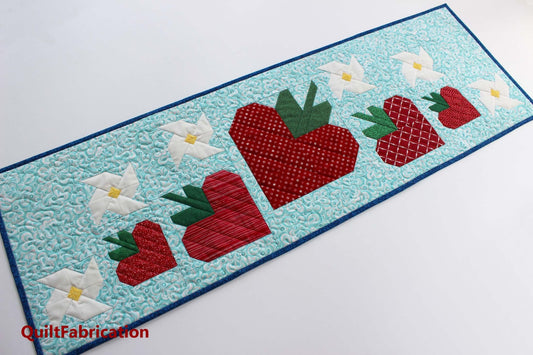 Strawberry CLA150324125 Quilted Table Runner