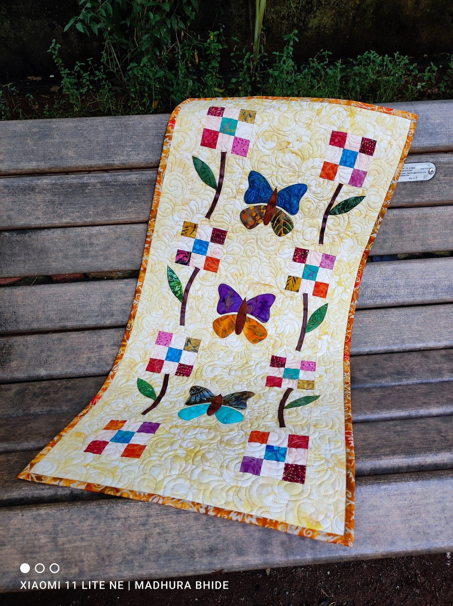 Butterfly CLA150324109 Quilted Table Runner