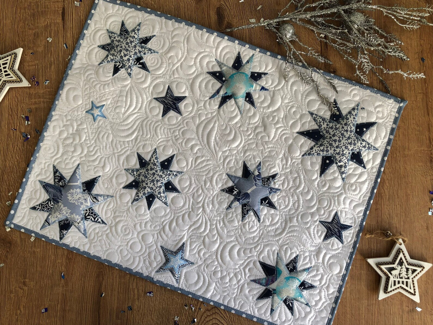 Star CLA120324171 Quilted Placemats